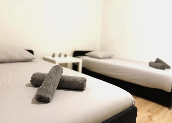 Apartstars - Zelwerowicza 11