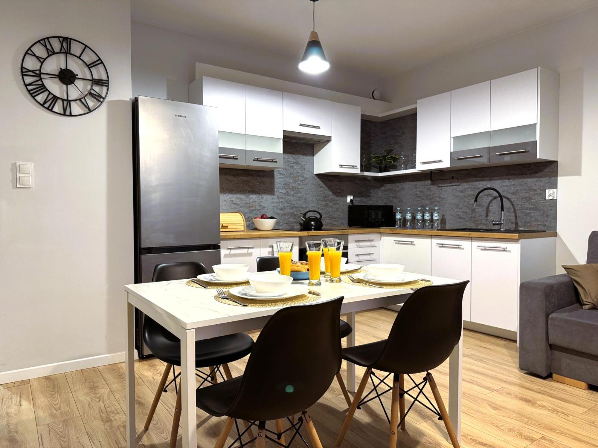 Apartment Apartstars - Zelwerowicza 11